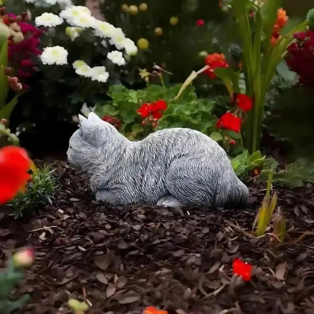 Cat Ornament Resin Cat Statue Realistic Unique Animal Figurines Cartoon Cat Sculpture Courtyard
