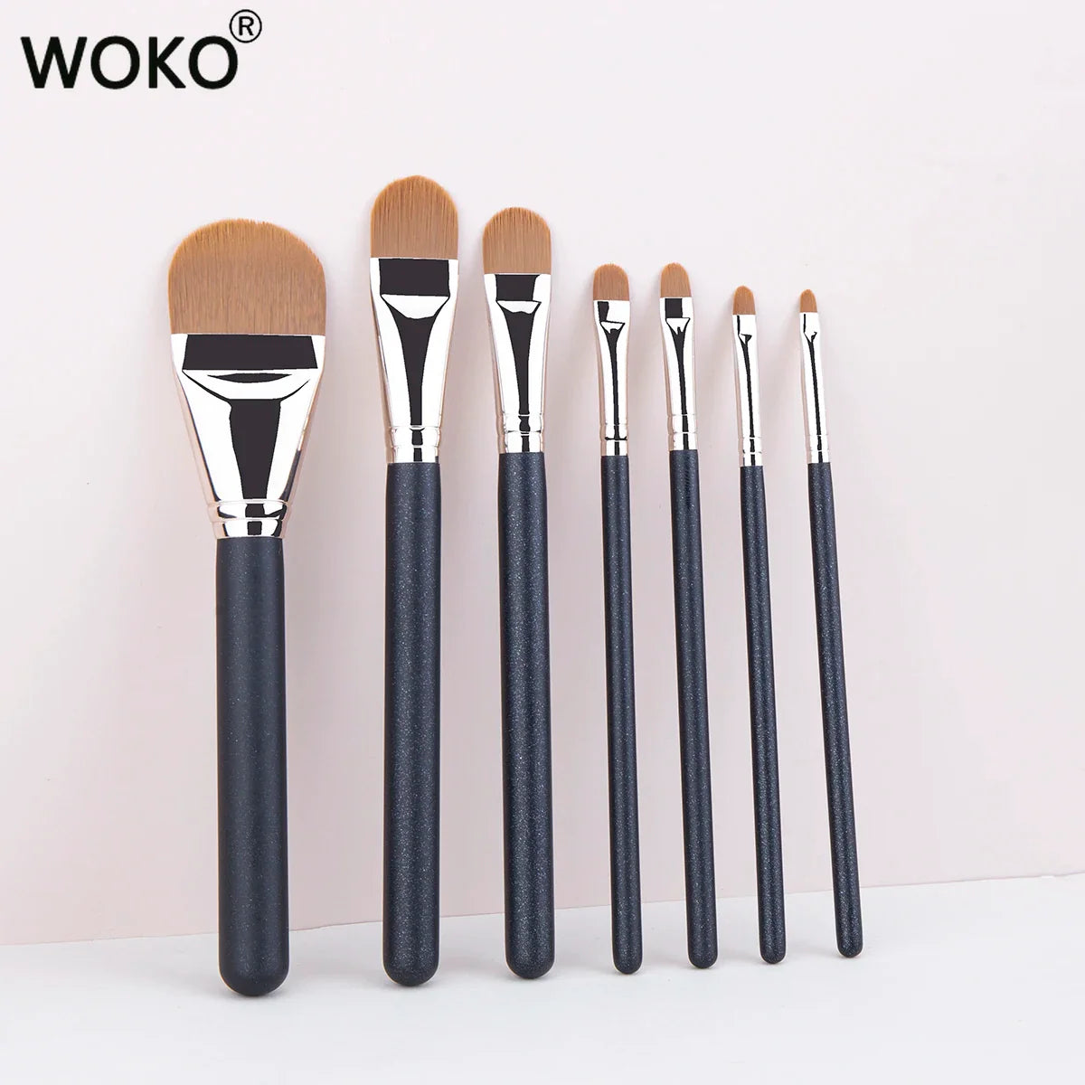 New Ultra-thin Foundation Brush Pointed Precise Foundation Concealer Blending Brush Facial Liquid Foundation Makeup Tool