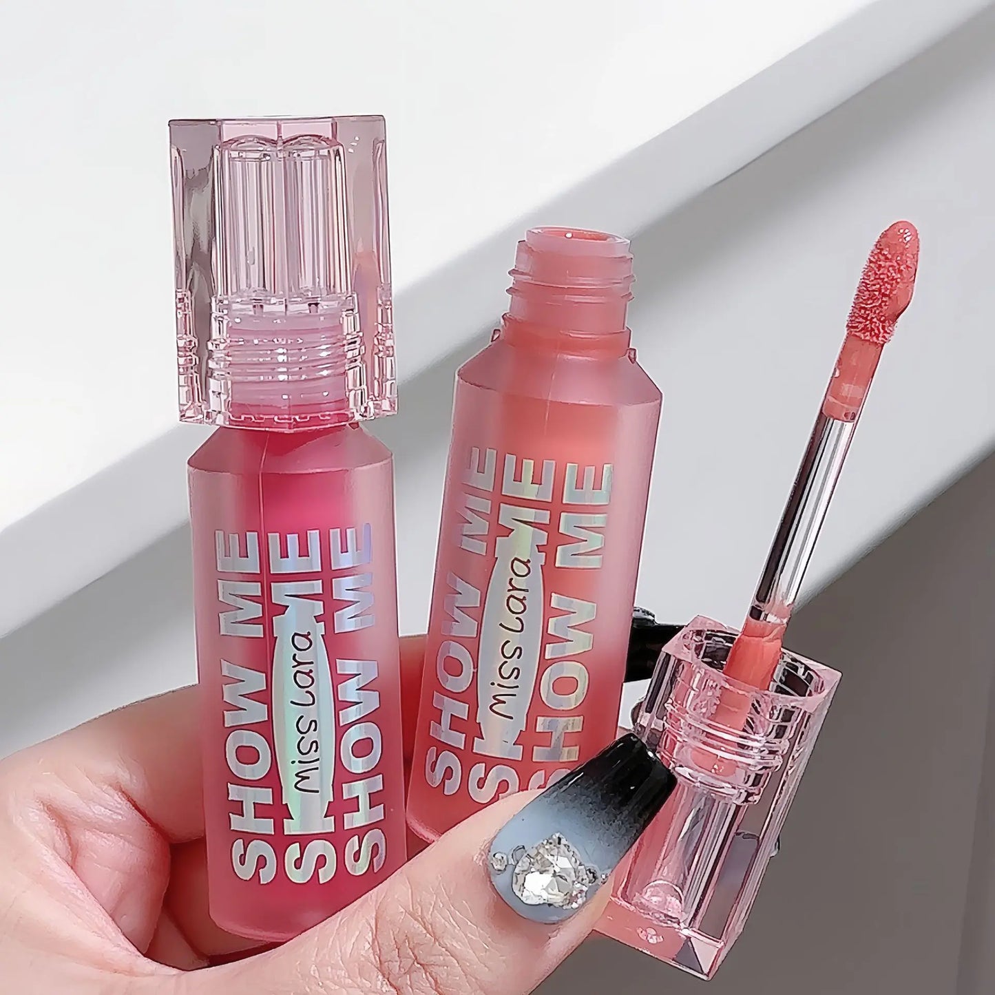 MISS LARA Show Me Cheap Lipstick Mirror Watery Glass Lip Gloss Moisturizes Whitens Atmosphere Pure Girly Lip Gloss Cosmetics Hot