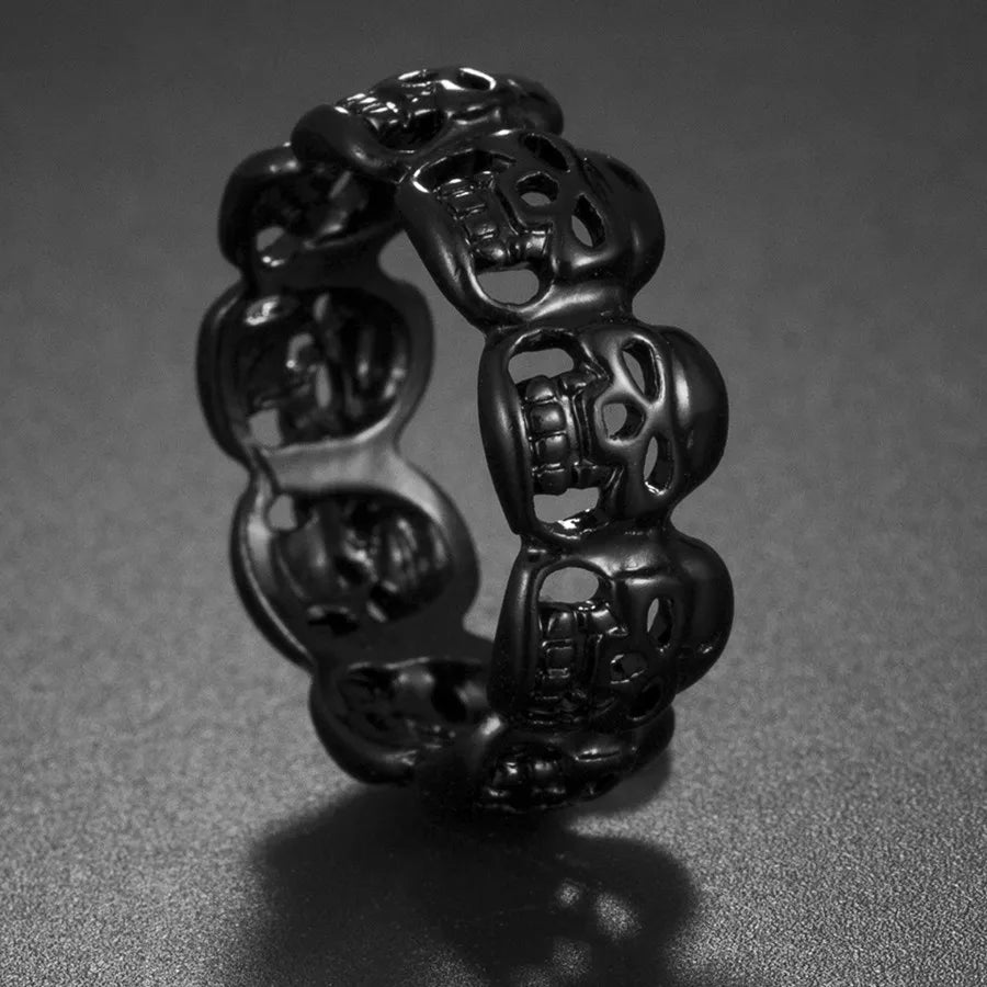 Predator Pulse Skull Ring – Gothic Biker Armor for the Apocalypse-Loving Elite