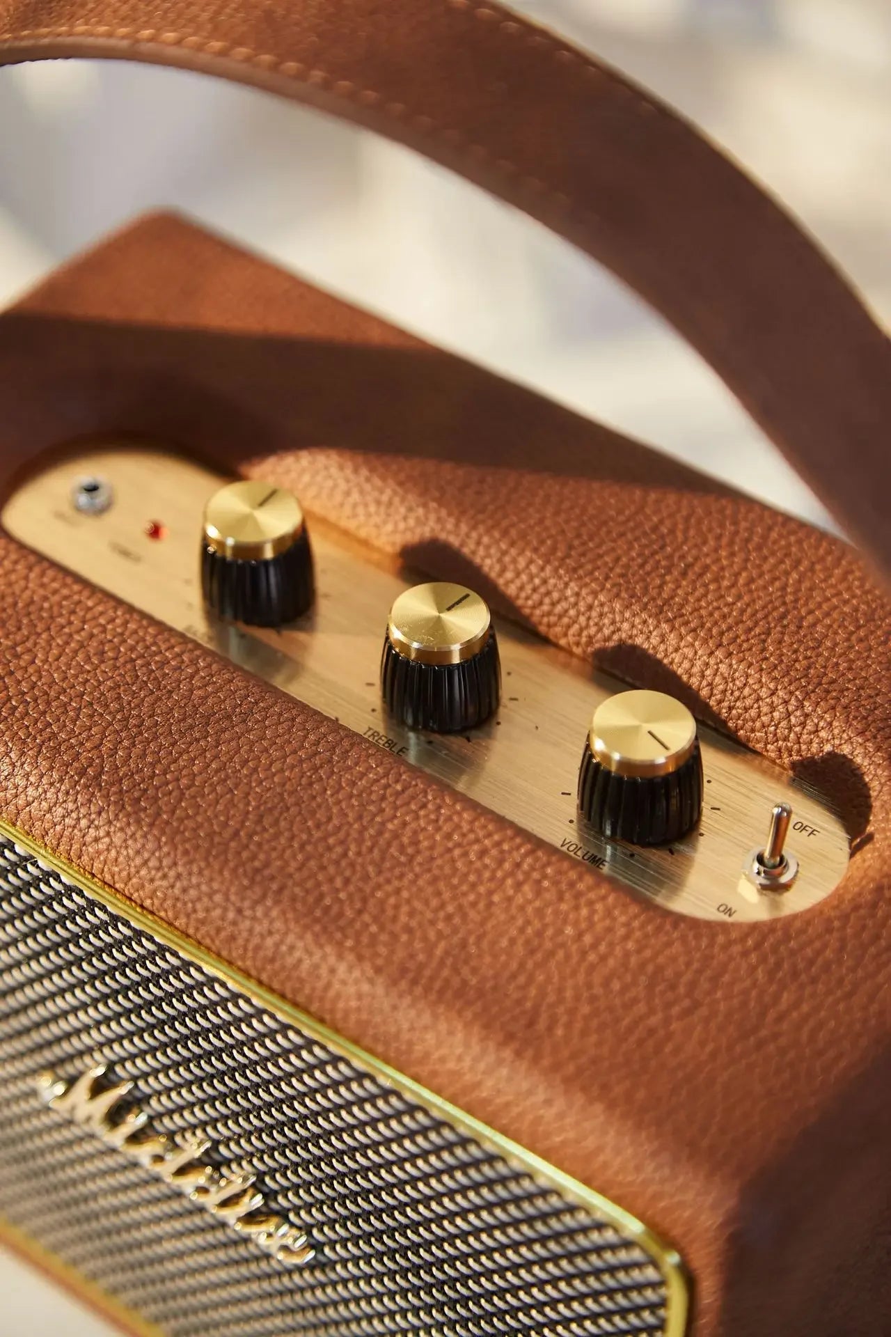 🔊 KEEGAR BloodRiff Retro Bluetooth Speaker — 200W Wooden Portable Sound Beast with Hi-Res Stereo for Rockers, Rebels & Road Dogs