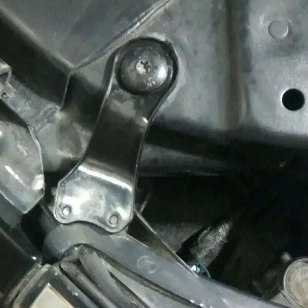 2Pcs Car Front Headlight Headlamp Repair Kit Bracket Clip For BMW 5 Series E60 E61 2003-2010 63126949633 63126949634