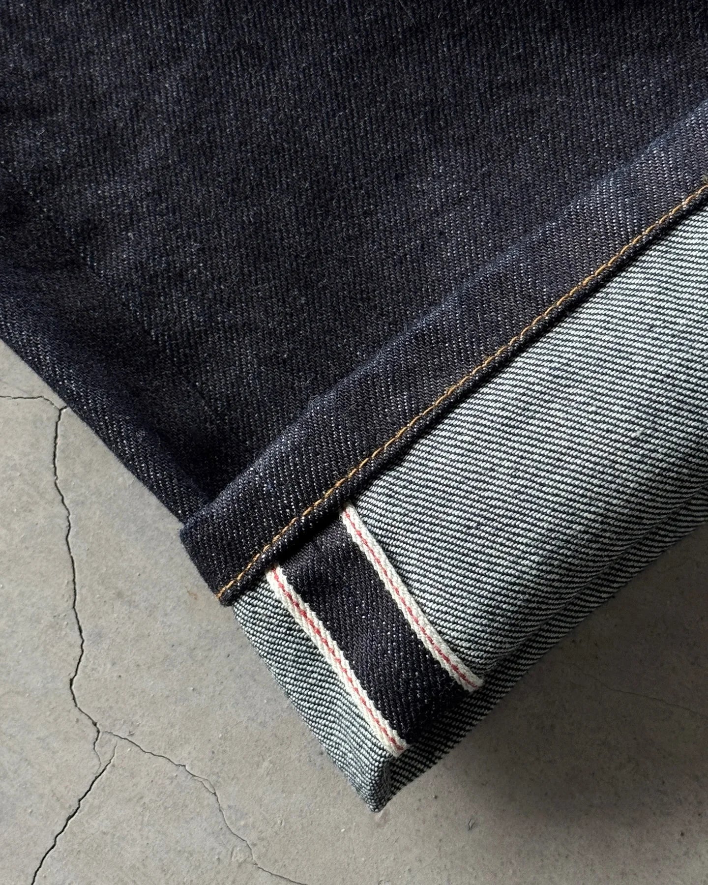 Cherry Blossom Selvedge Wide-Leg Jeans – Y2K Baggy Embroidered Denim Streetwear for Men & Women