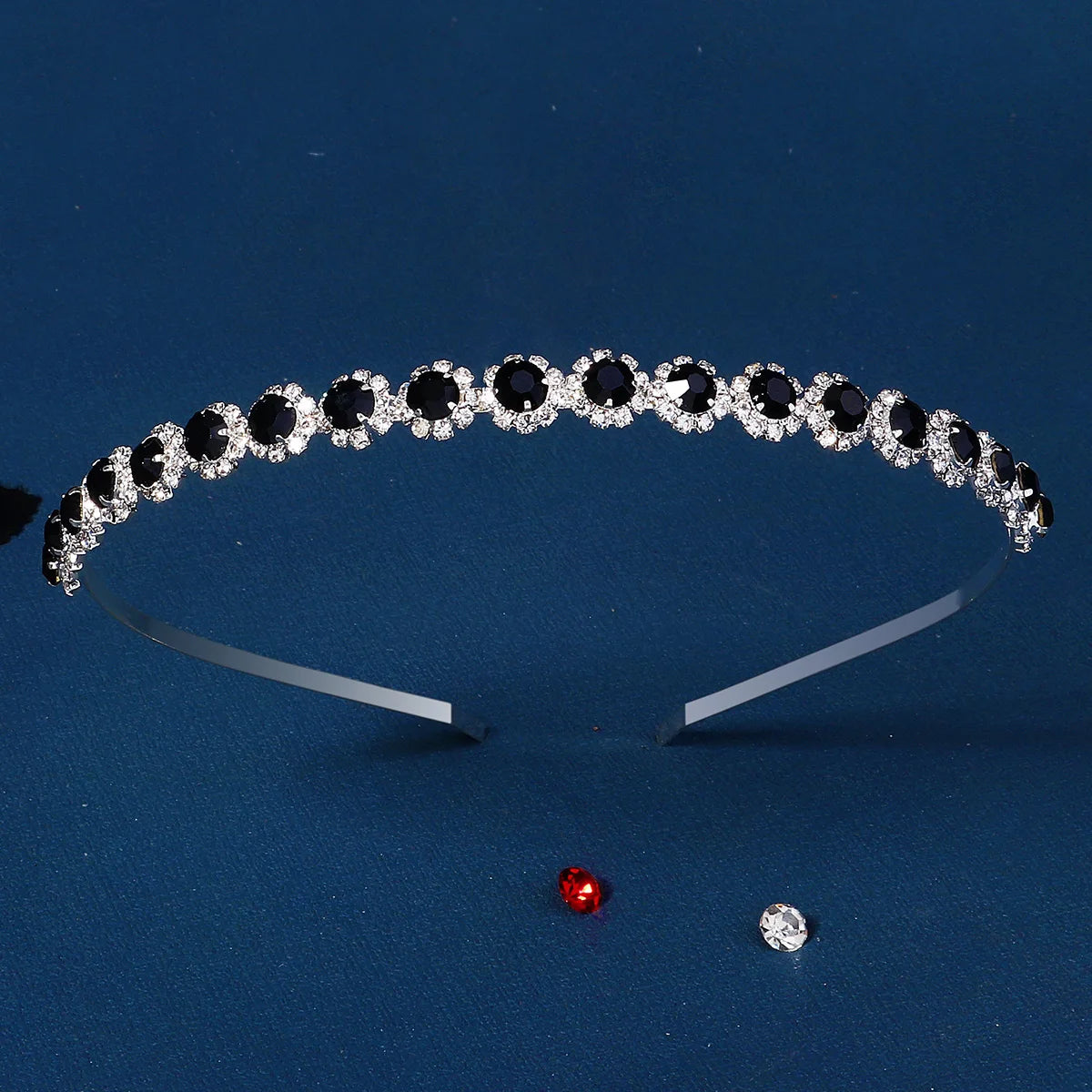 Sparkling Rhinestones Hair bands Fashionable Crown Handmade Head Bands Jewelry Accessories School Halloween Gifts for Girls