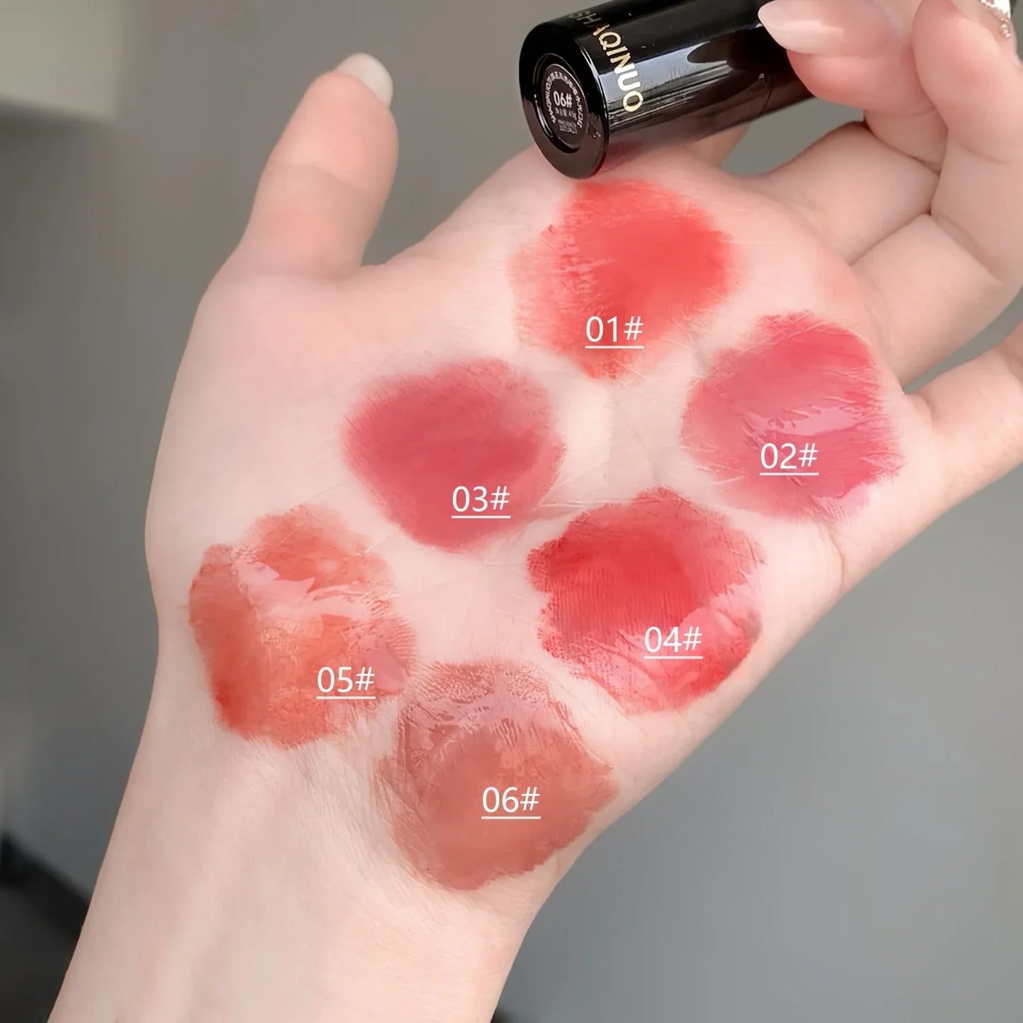 Shiny & Hydrating Lipstick - Long-Lasting, Even Coverage with a Natural, Lightweight Feel - Suitable for All Skin Types