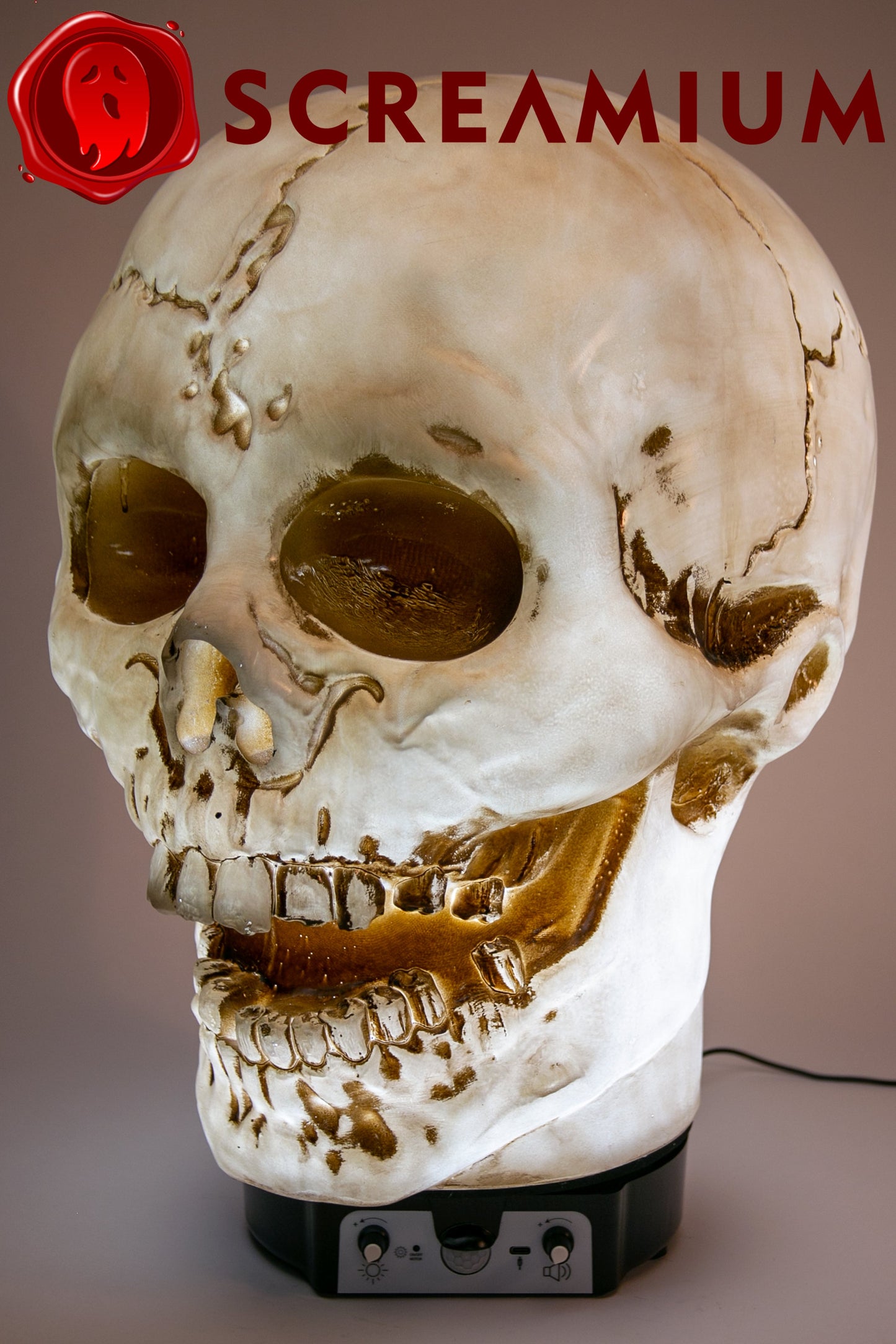 Giant Skull Animatronic Lamp Prop 20-Inch-Tall Heavy Duty Polyresin Halloween Decoration