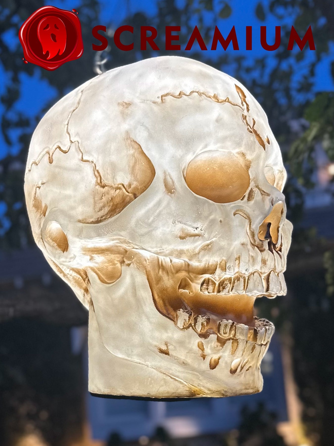 Giant Skull Pendant Lantern Prop 20-Inch-Tall Waterproof Outdoor Halloween Decoration