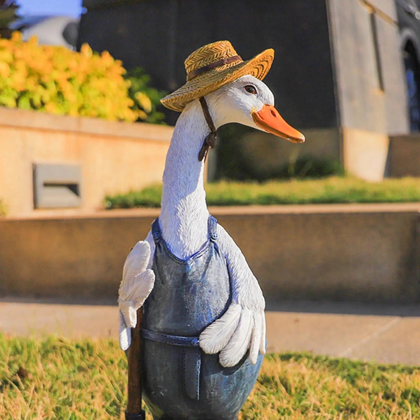 Resin Duck Garden Statue Sculpture Figurine Ornament Courtyard Decorative