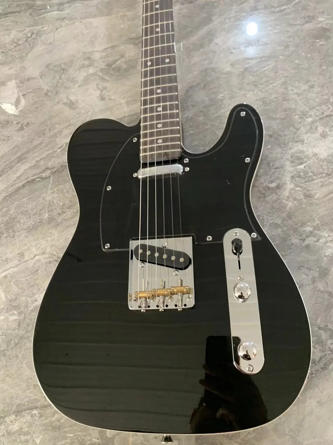 Soulbreaker Tele Riotcaster — 21-Fret Mahogany Thunder Machine With Rosewood Gripboard