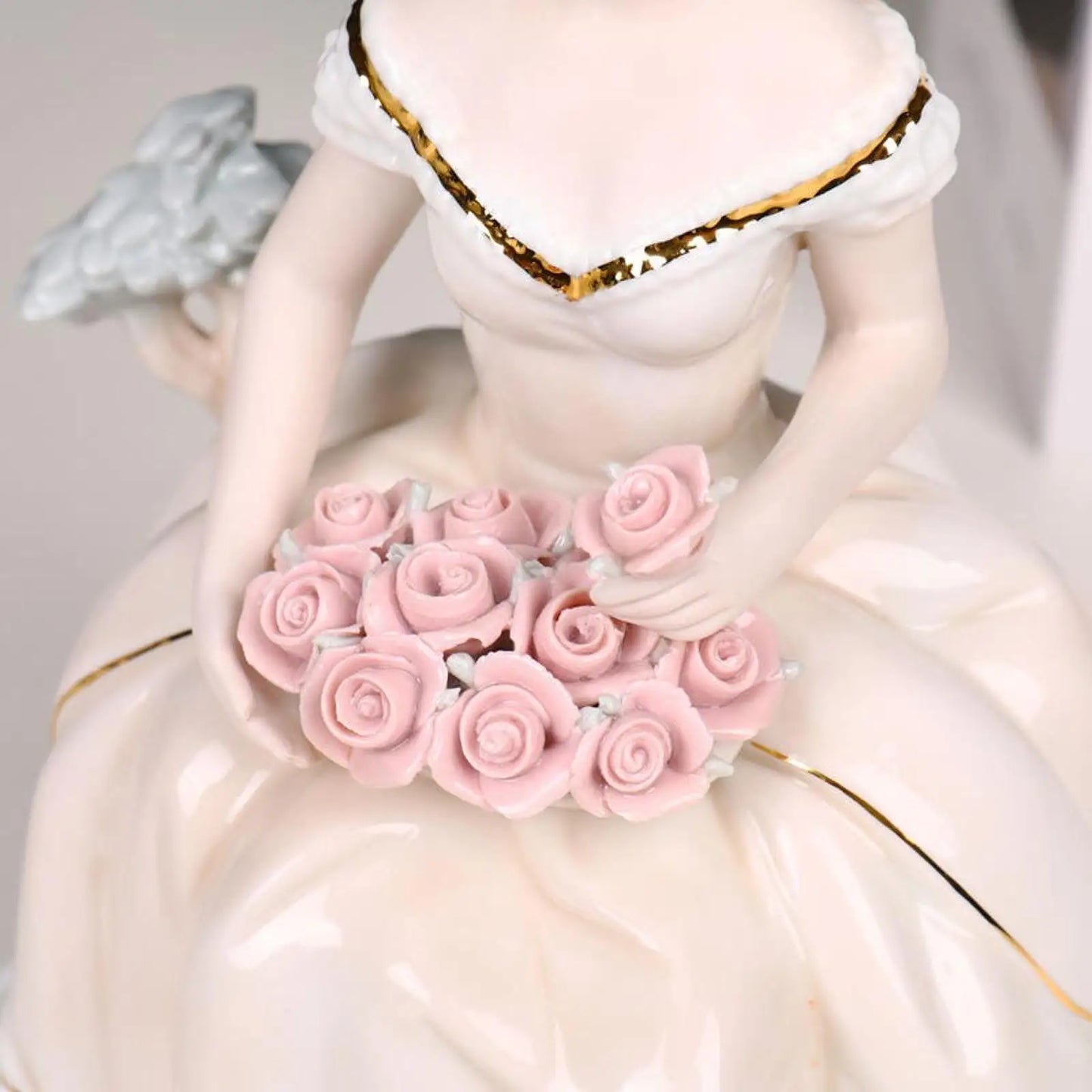 Girl Statue Decoration Collection Porcelain Sculpture for Office Living Room Bedroom Tabletop Ornament