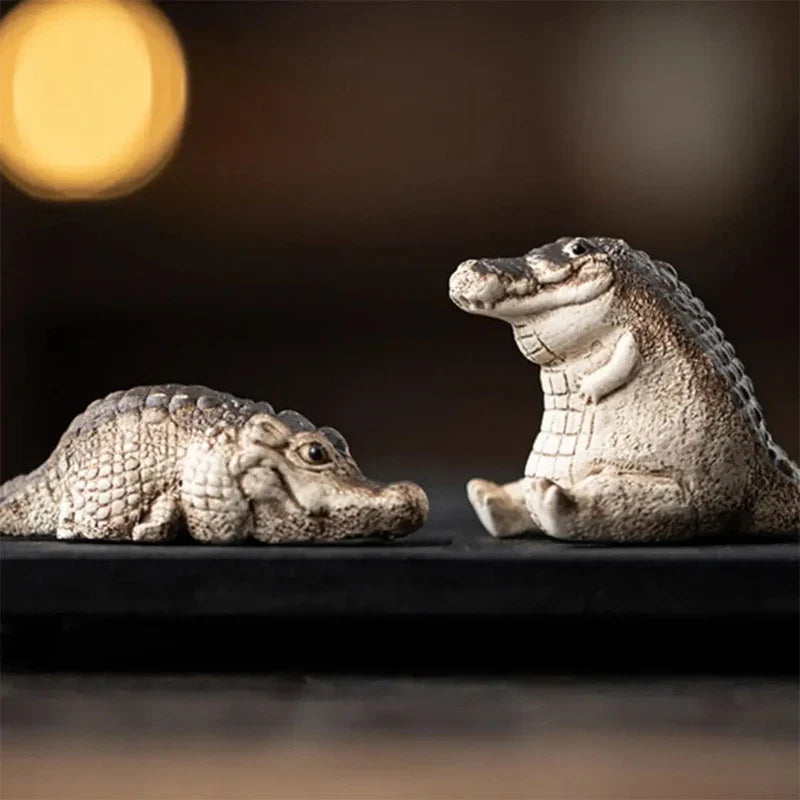 Cute And Lovely Small Crocodile Garden Statue Durable Art Figurine For Backyard Parks Creative Animals Sculpture Home Decoration