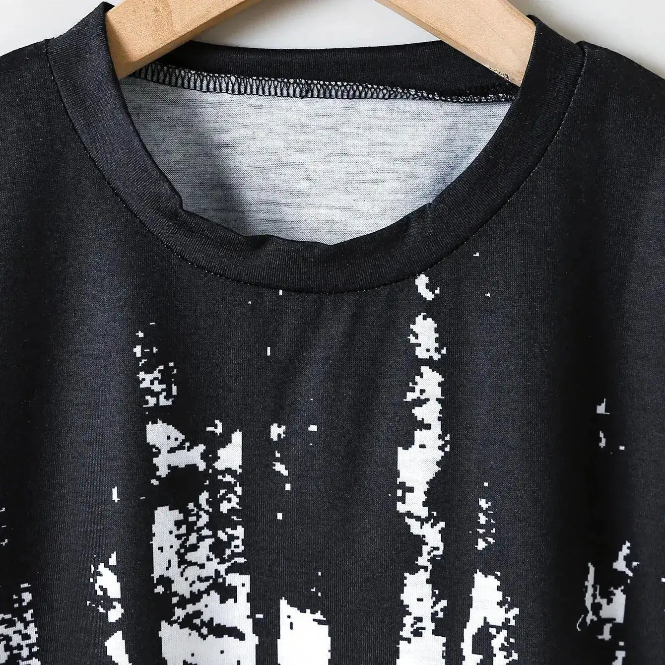 Boys' Summer Set: Cool Black & White Round-neck T-shirt with Slanted Pocket, Paired with Matching Shorts for Casual Play.