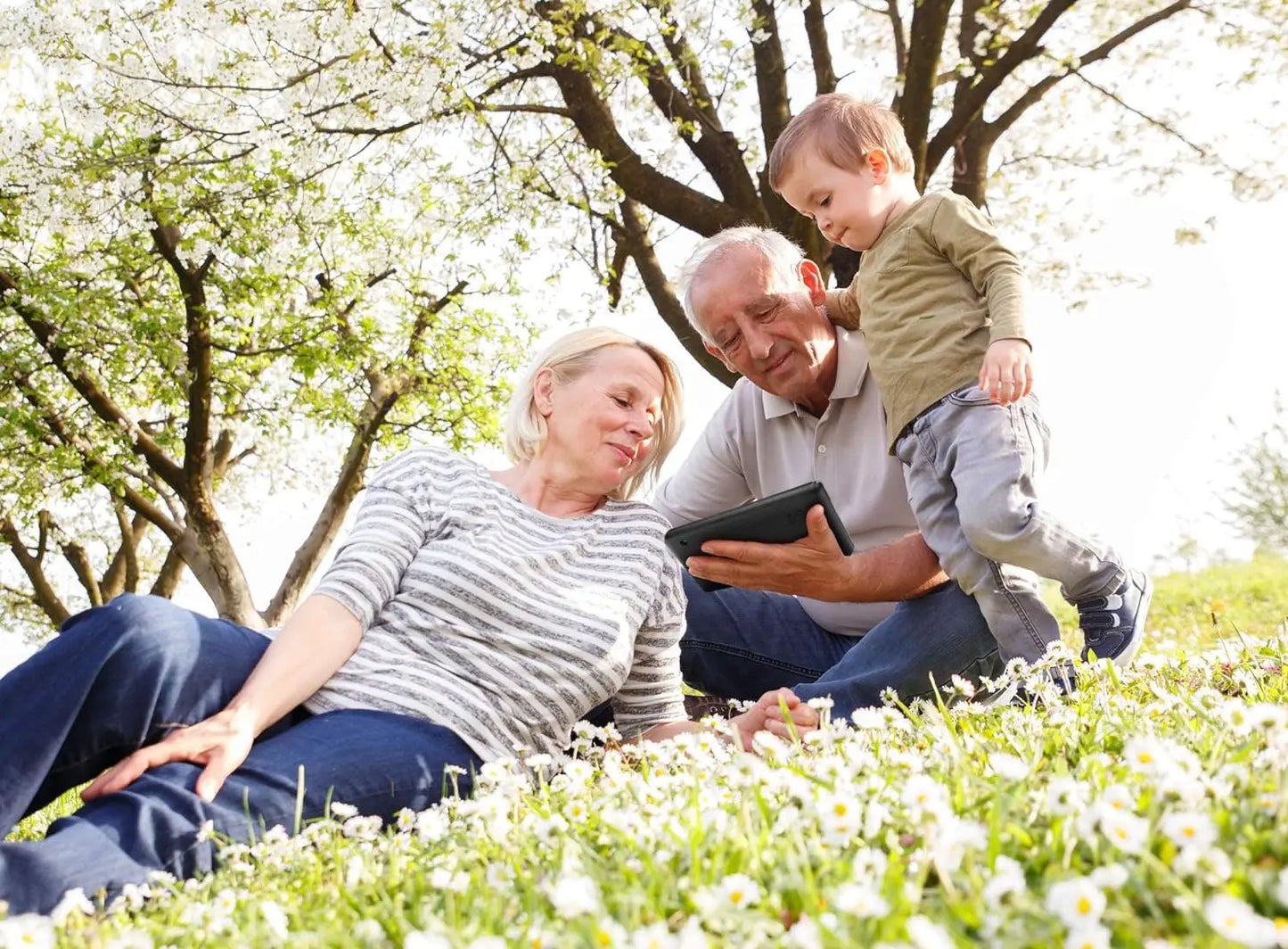 7 INCH 1GB RAM 16GB ROM RCT6973 Android 6.0 Tablet PC Sofiaboard RK30sdk Quad-Core 1024 x 600 pixels WIFI Dual Camera