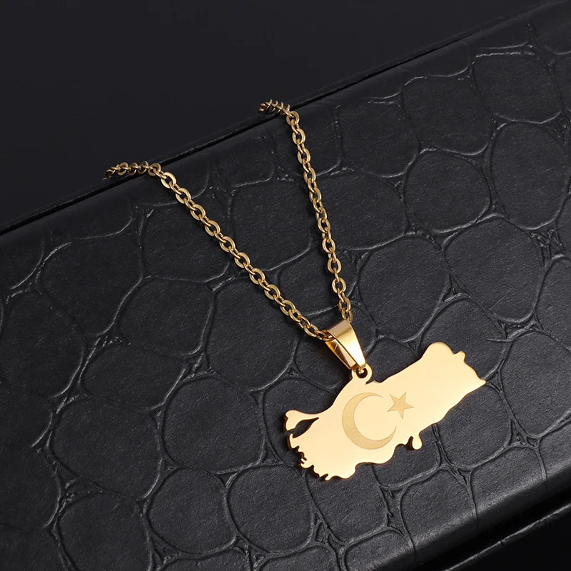 Fashion Trend Engraved Alphabet Bear Pendant Cute Animal Necklace Mens Womens Charm Hip Hop Party Street Jewelry Gifts