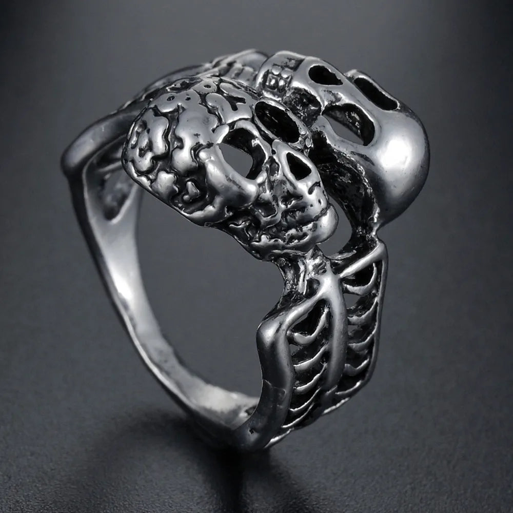 Predator Pulse Skull Ring – Gothic Biker Armor for the Apocalypse-Loving Elite