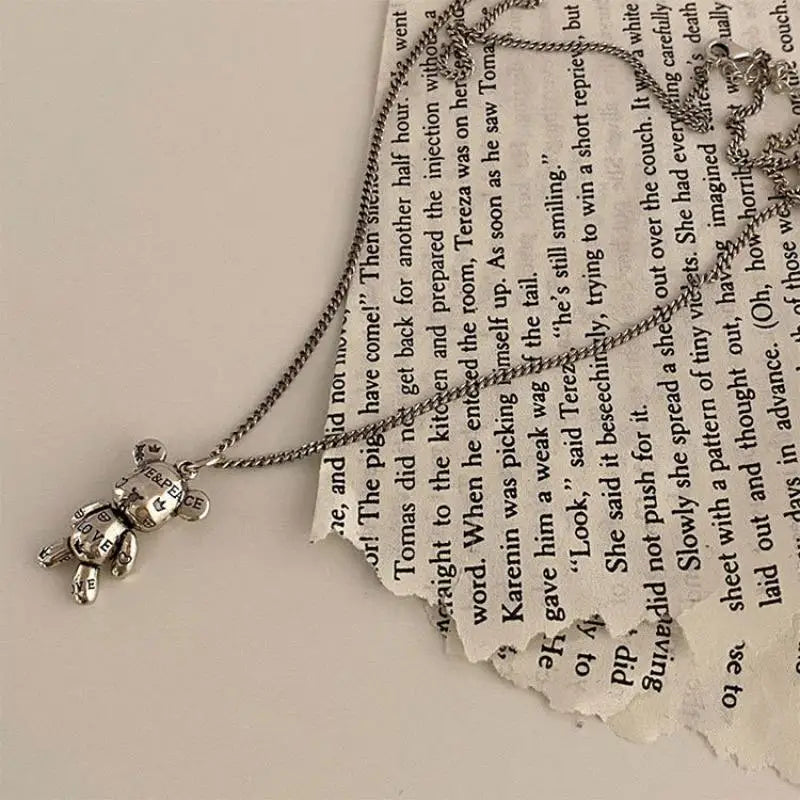 Fashion Trend Engraved Alphabet Bear Pendant Cute Animal Necklace Mens Womens Charm Hip Hop Party Street Jewelry Gifts