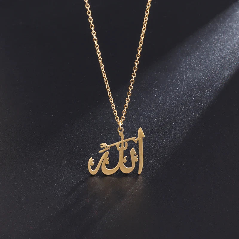 Fashion Trend Engraved Alphabet Bear Pendant Cute Animal Necklace Mens Womens Charm Hip Hop Party Street Jewelry Gifts