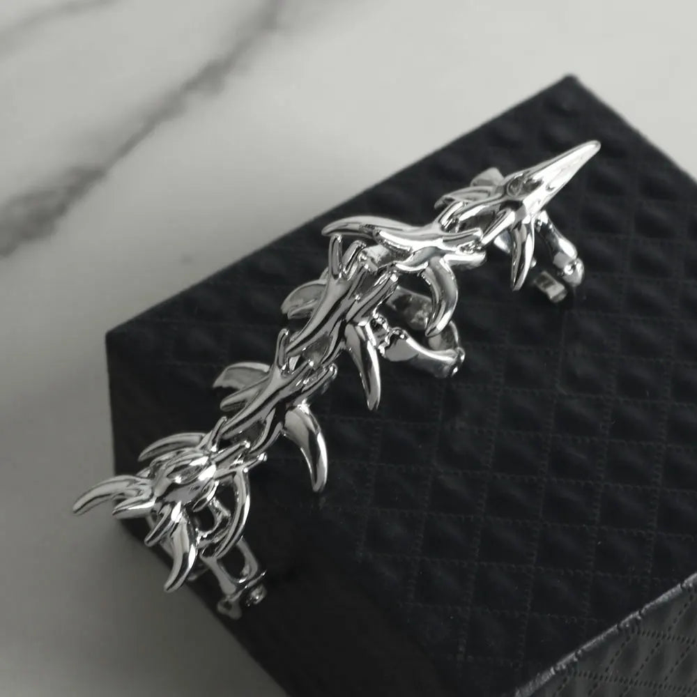 BONEGRINDER CLAW RING – Cybermetal Spinal Spike Finger Armor for Fiends, Freaks & Midnight Rebels - Premium jewelry from dsers - Just $6.99! Shop now at Lizard Vigilante