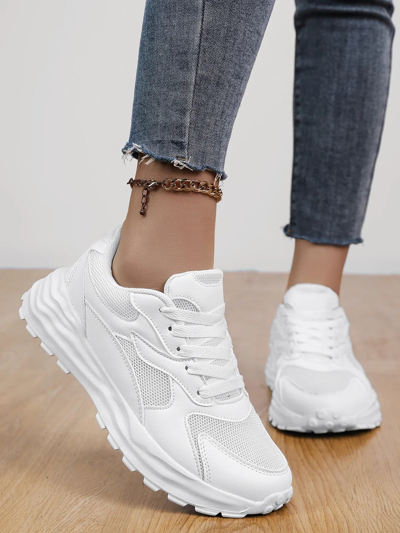 Summer 2025 New Shoes for Women: Ins Trendy Thick Soled Height Increasing White Shoes, Casual Breathable Women's Sports Shoes