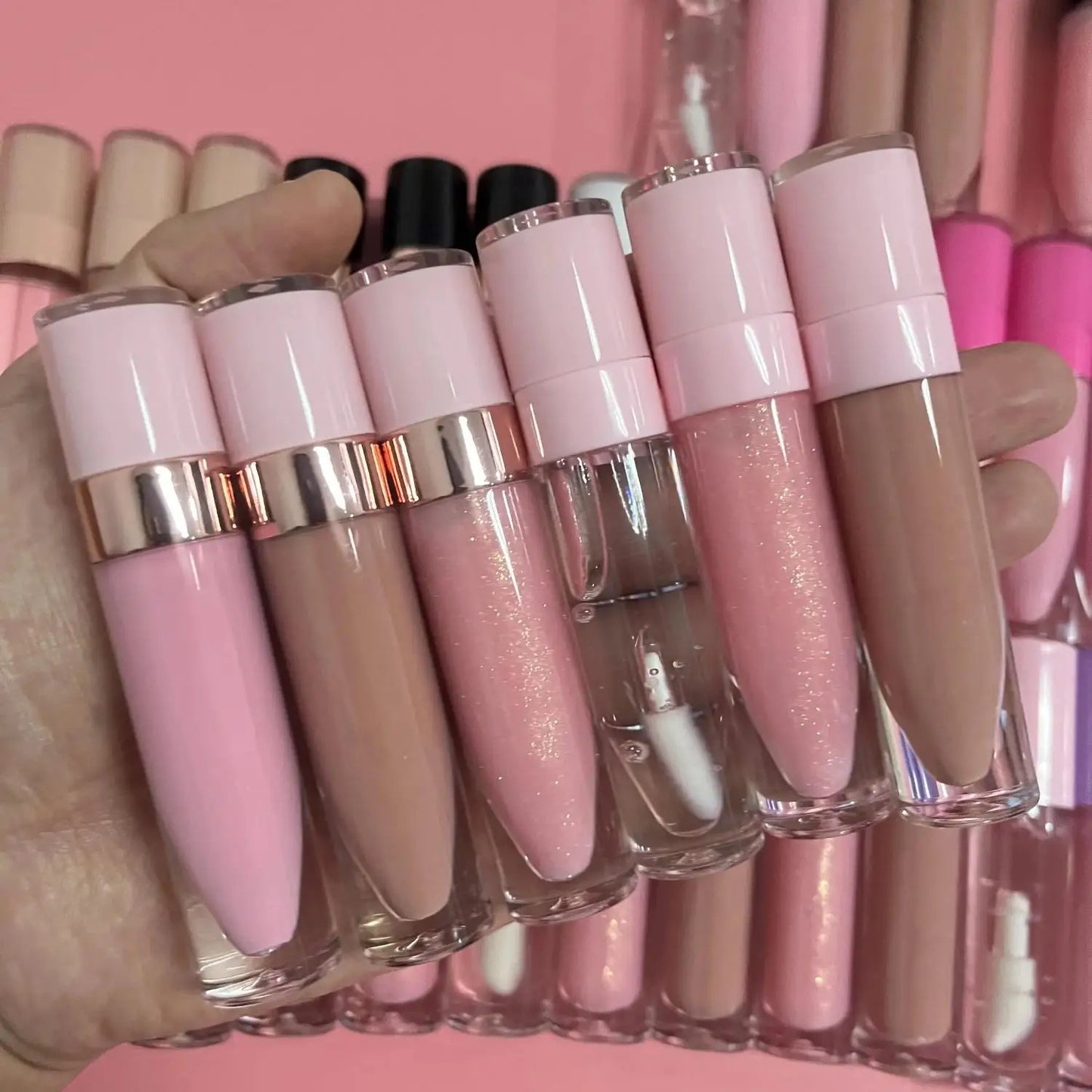 Wholesale Pink Liquid Lipstick Lip Gloss Private Label Matte Nude Long Lasting Cruelty Free Lipsticks Customized Logo