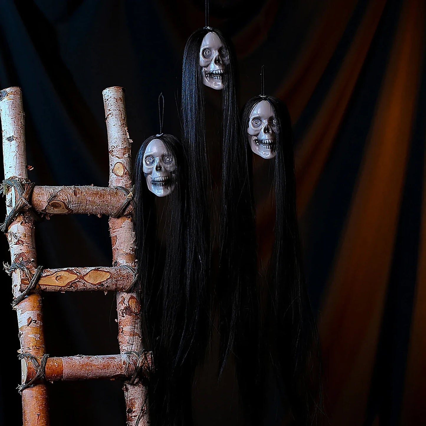 Halloween decorations, hanging ghost skulls, gauze, hanging ghost rooms, haunted house decorations, props, terrifying skeletons