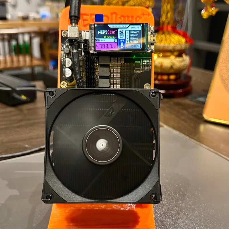 Bitaxe NerdQaxe++ 4.8TH/s Bitcoin Miner With 4 BM1370 Asic Chips 68W 2.4G WiFi Open Source Mining Machine