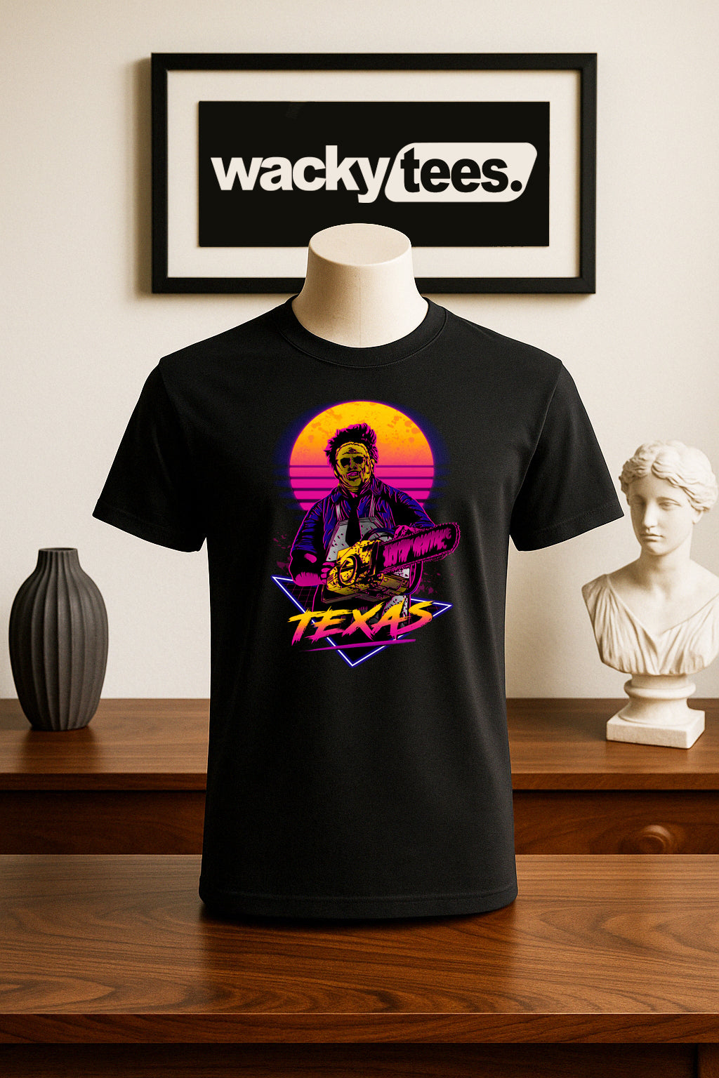 Texas Chainsaw Massacre 80s style Leatherface Horror Terror Halloween Graphic Tee Shirt