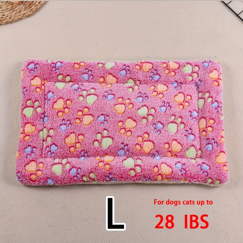 All-Season Dirt-Resistant Rectangular Pet Blanket - Comfortable Dog Paw Heart Print Pet Bed, 1pc