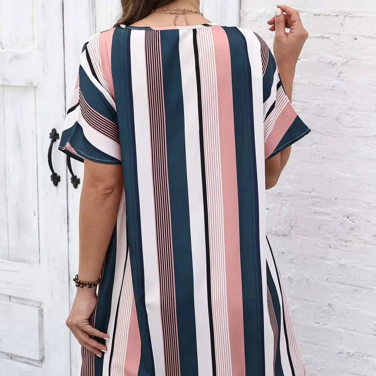 Ladies' Contrasting Striped Print Notch V-neck Short Casual Loose Dress