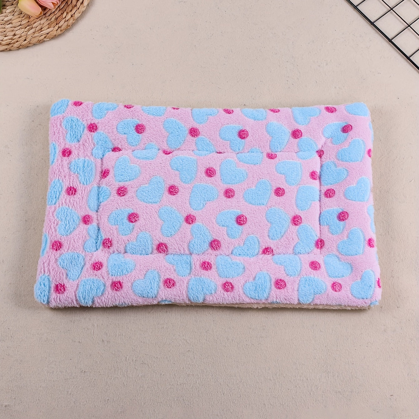 All-Season Dirt-Resistant Rectangular Pet Blanket - Comfortable Dog Paw Heart Print Pet Bed, 1pc