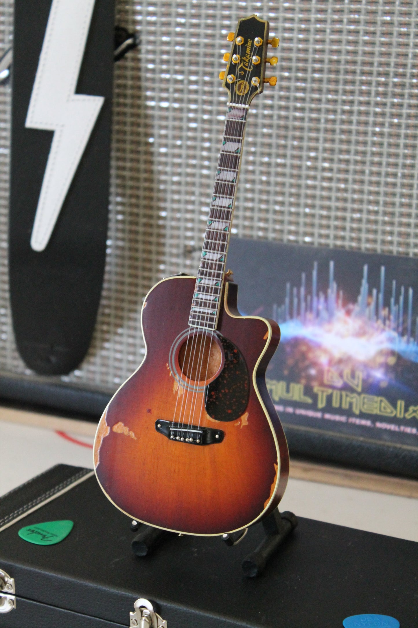 TOBY KEITH - Signature Distressed Acoustic 1:4 Replica Guitar ~Axe Heaven~