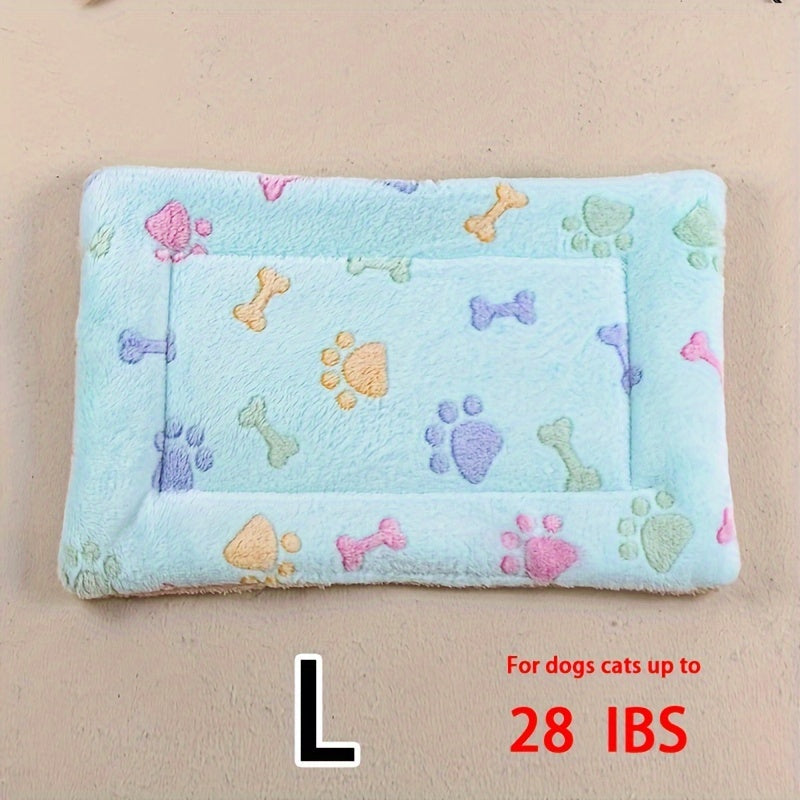 All-Season Dirt-Resistant Rectangular Pet Blanket - Comfortable Dog Paw Heart Print Pet Bed, 1pc