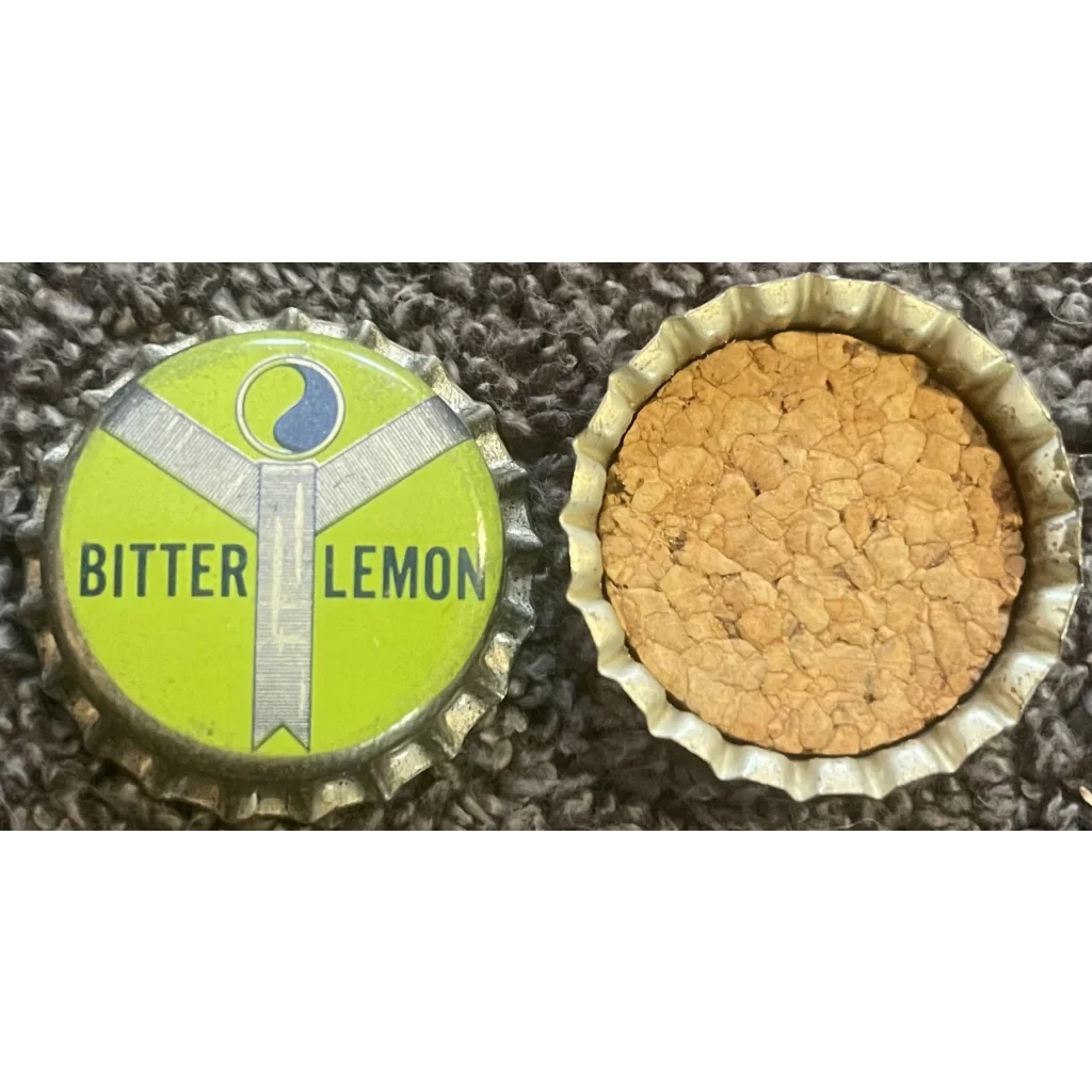 Rare Antique Vintage 1960s Pequot Ying Yang Bottle Cap Collectible