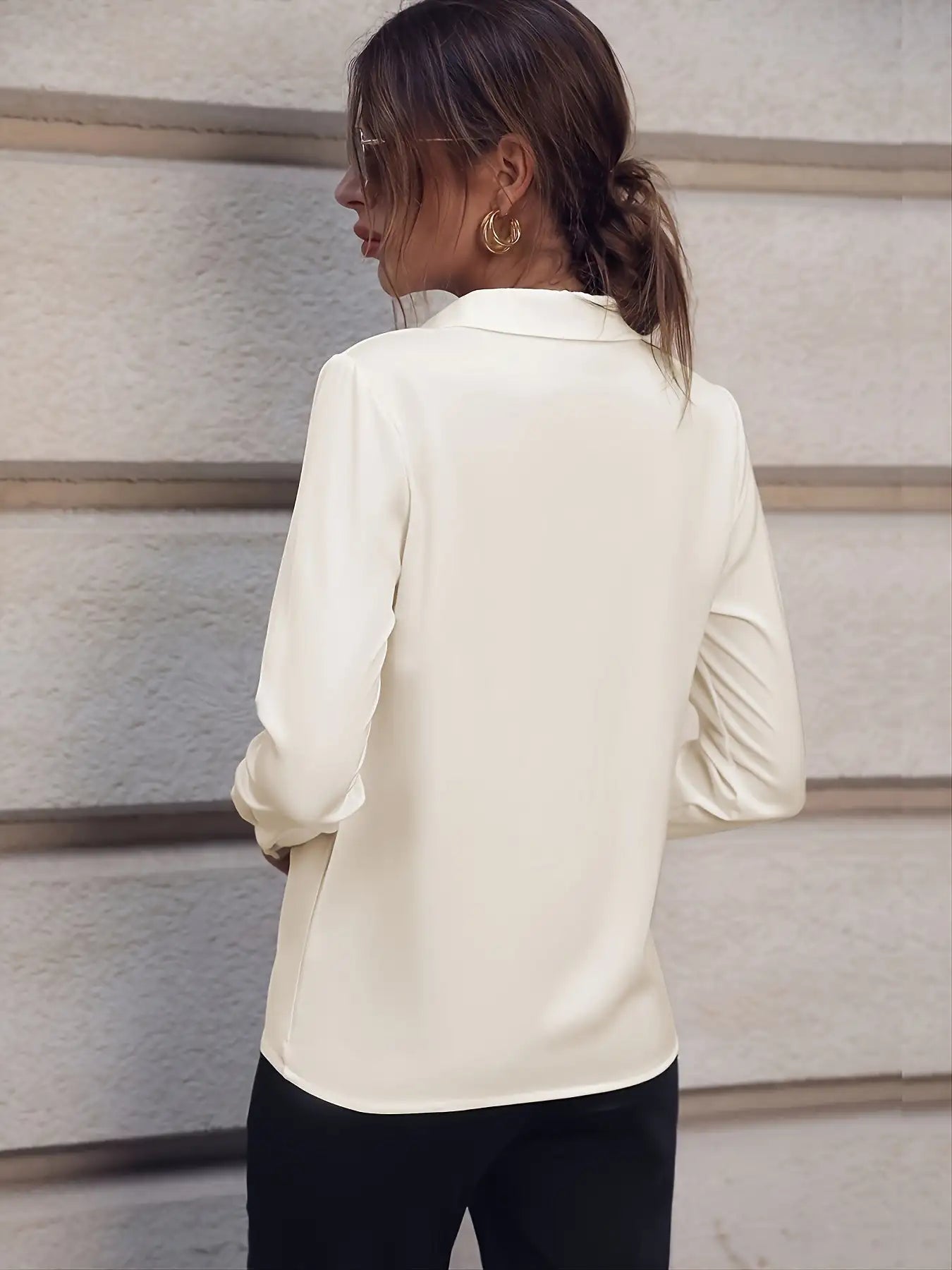 Fashionable Elegant Business Style Long Sleeve Shirt With Pearl Button