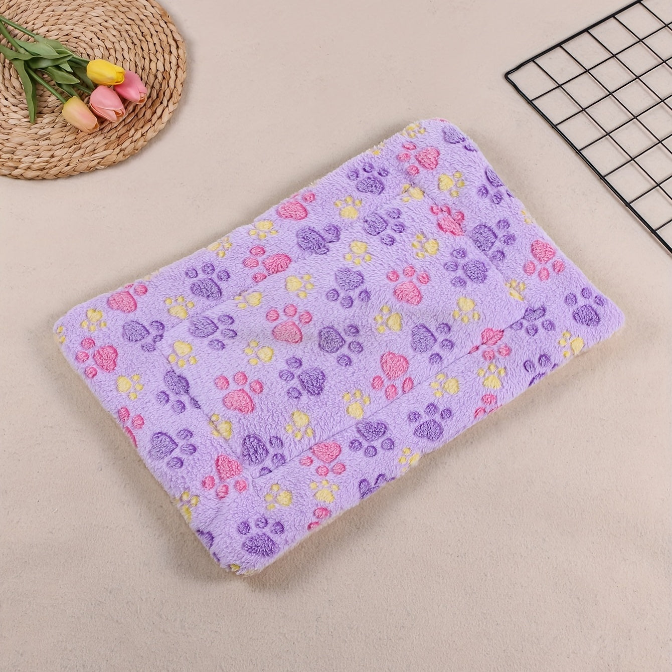 All-Season Dirt-Resistant Rectangular Pet Blanket - Comfortable Dog Paw Heart Print Pet Bed, 1pc