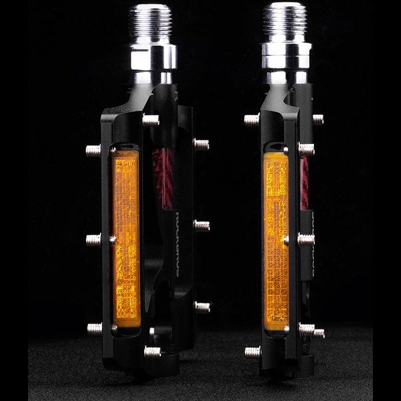Bicycle Pedals Aluminum Alloy Ultralight Non-Slip Rainproof Reflective Bearing Road Bike Pedal Cycling Accessories Mountain Bike Pedals Ultra Strong Aluminum Alloy Flat Pedals Cycling Sealed Bearings Light Weight And Large Platform