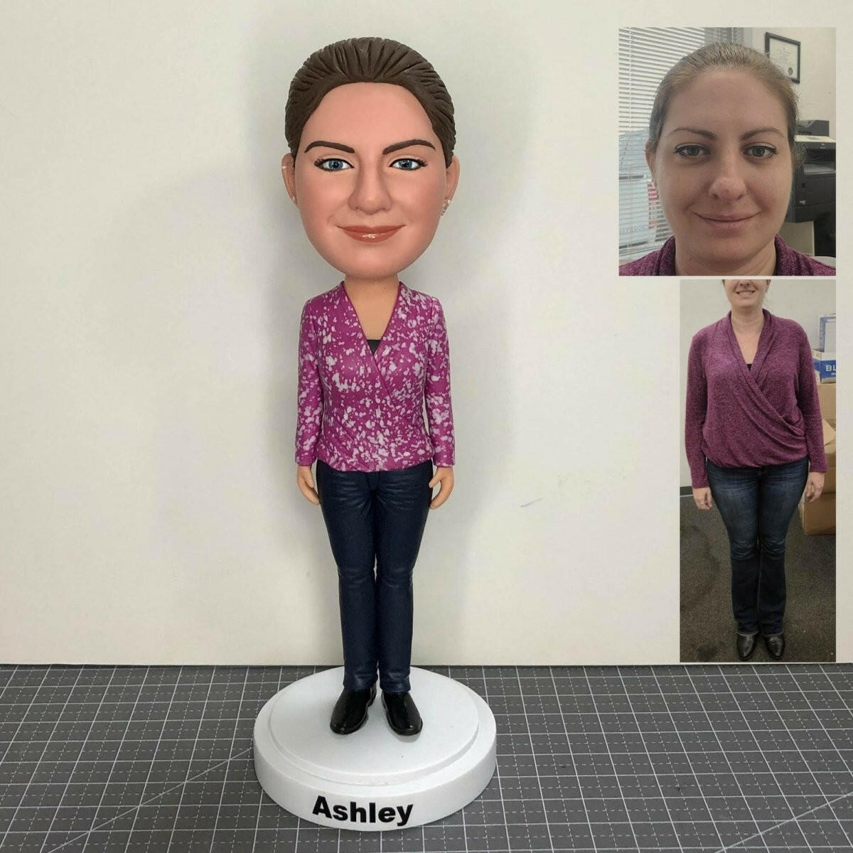 Bobblehead That Looks Like My Girlfriend - Funny & Unique Gift