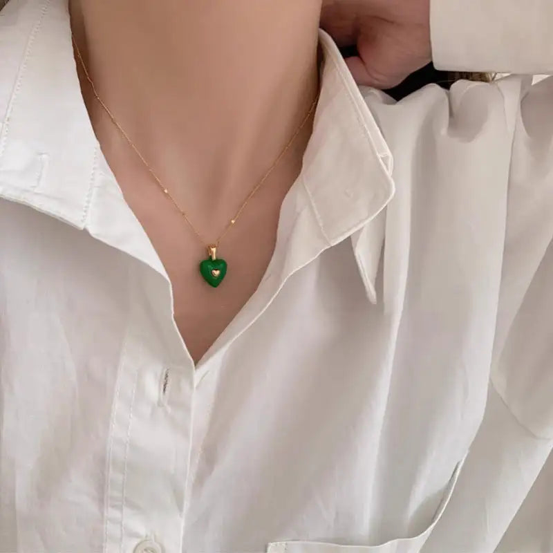 Colored Loving Heart Sweet Cool Necklace Light Luxury Minority Fashion