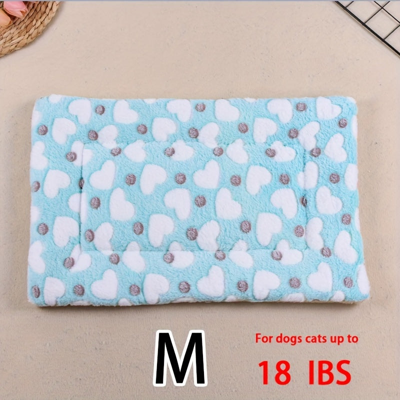 All-Season Dirt-Resistant Rectangular Pet Blanket - Comfortable Dog Paw Heart Print Pet Bed, 1pc
