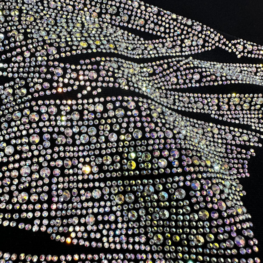 Men's And Women's Heavy Duty Fashion Set With Diamonds