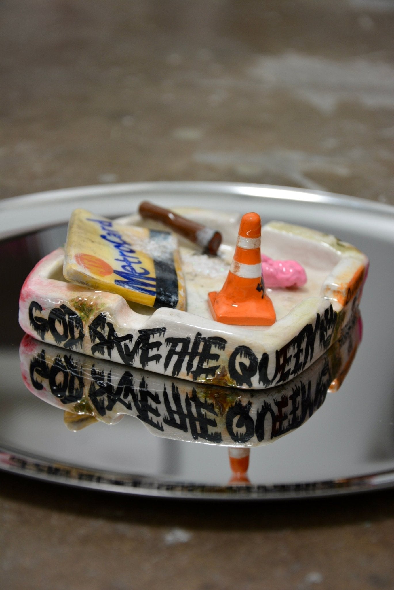 CONCRETE JUNGLE ASHTRAY