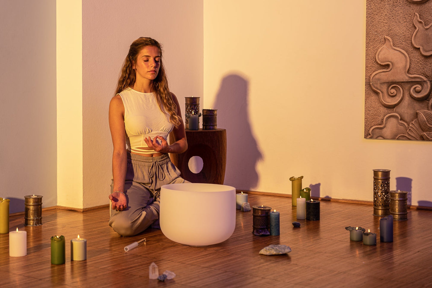 432 Hz Crystal Singing Bowl Chakra Set - 7 Pure White Quartz Bowls (8"–14")