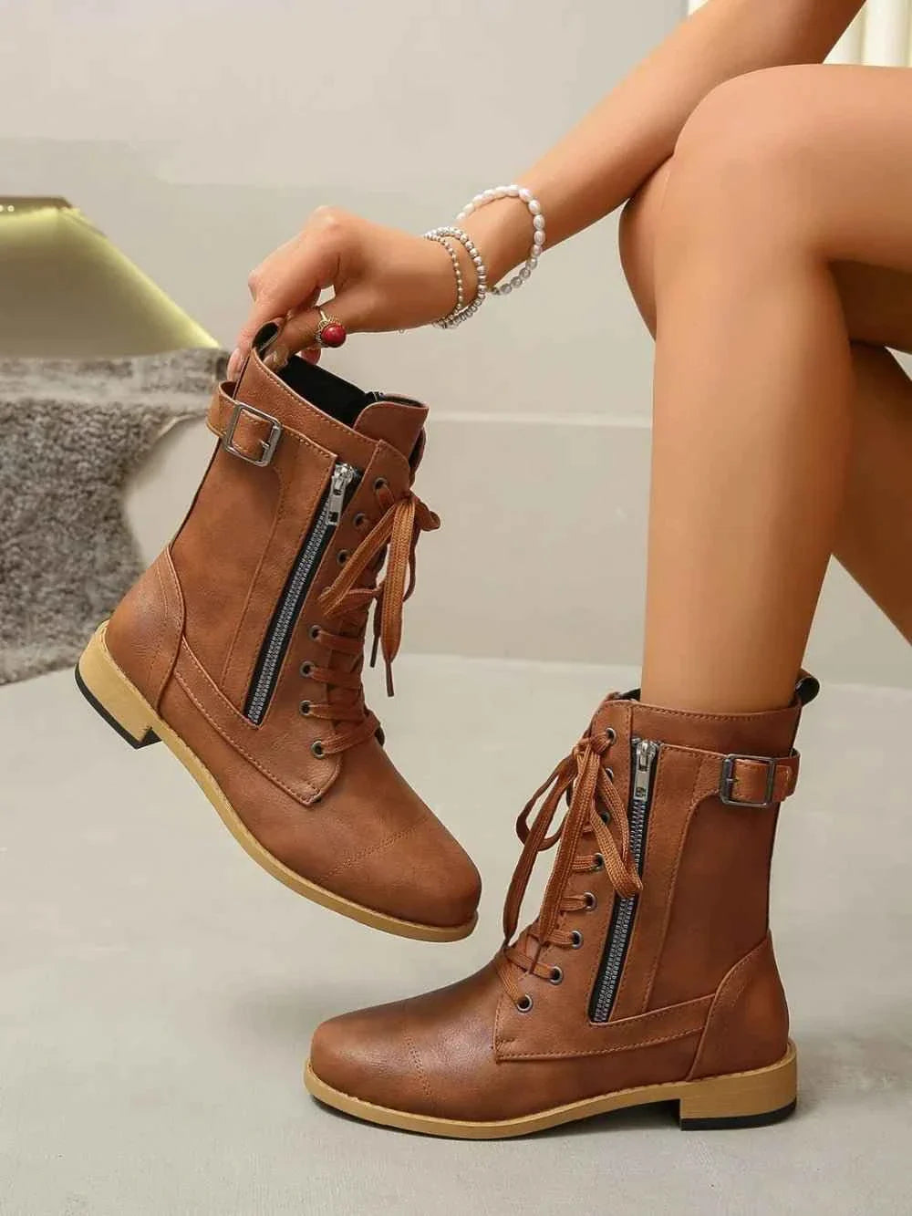 Boot Lover Leather : Lace-Up Boots