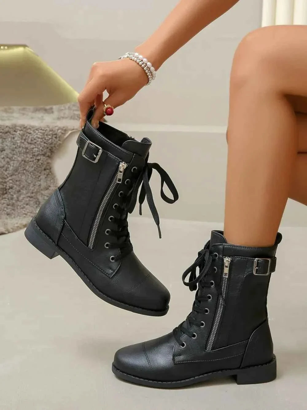 Boot Lover Leather : Lace-Up Boots