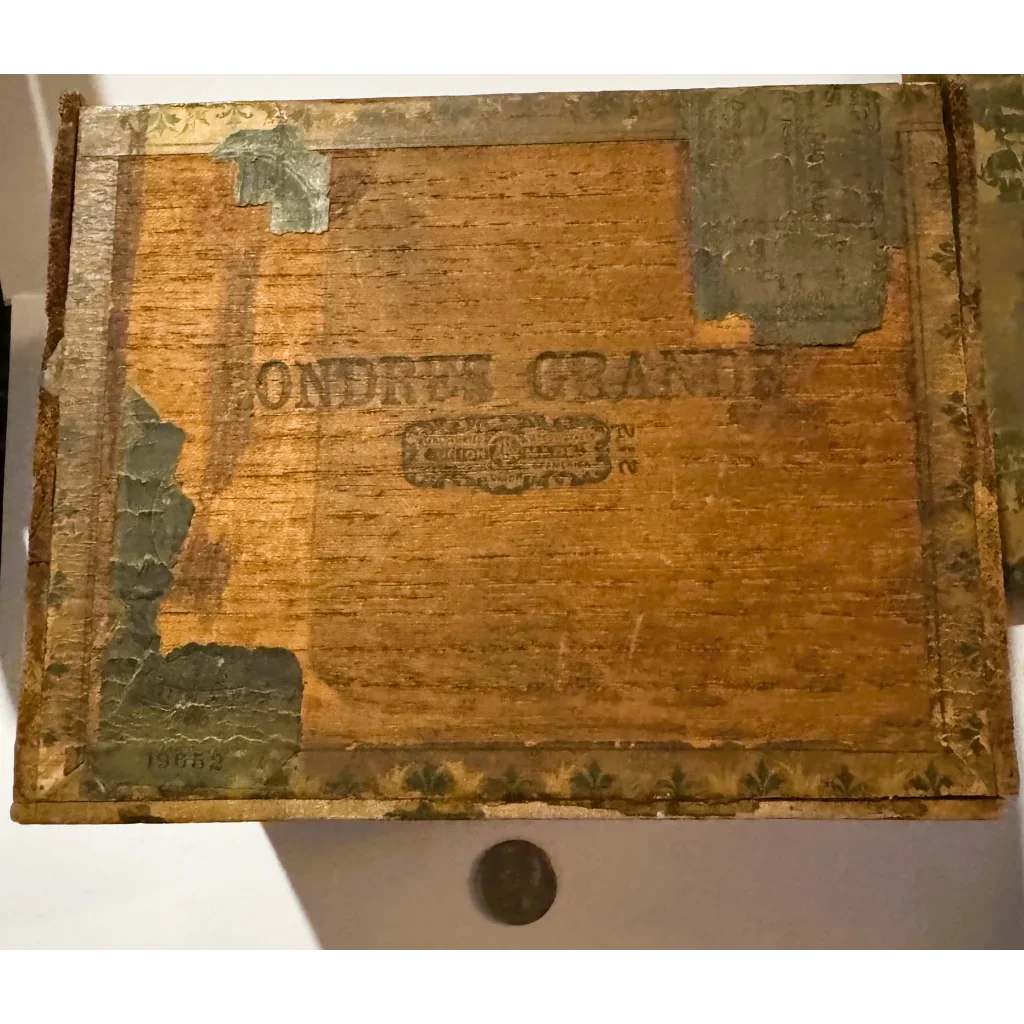 Discover Americana Treasure Vintage Renter's Special Cigar Box