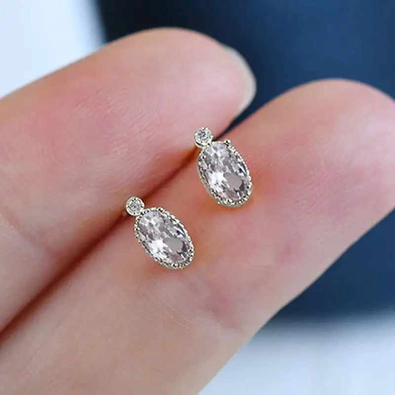 Simple And Exquisite Petite Earrings Retro