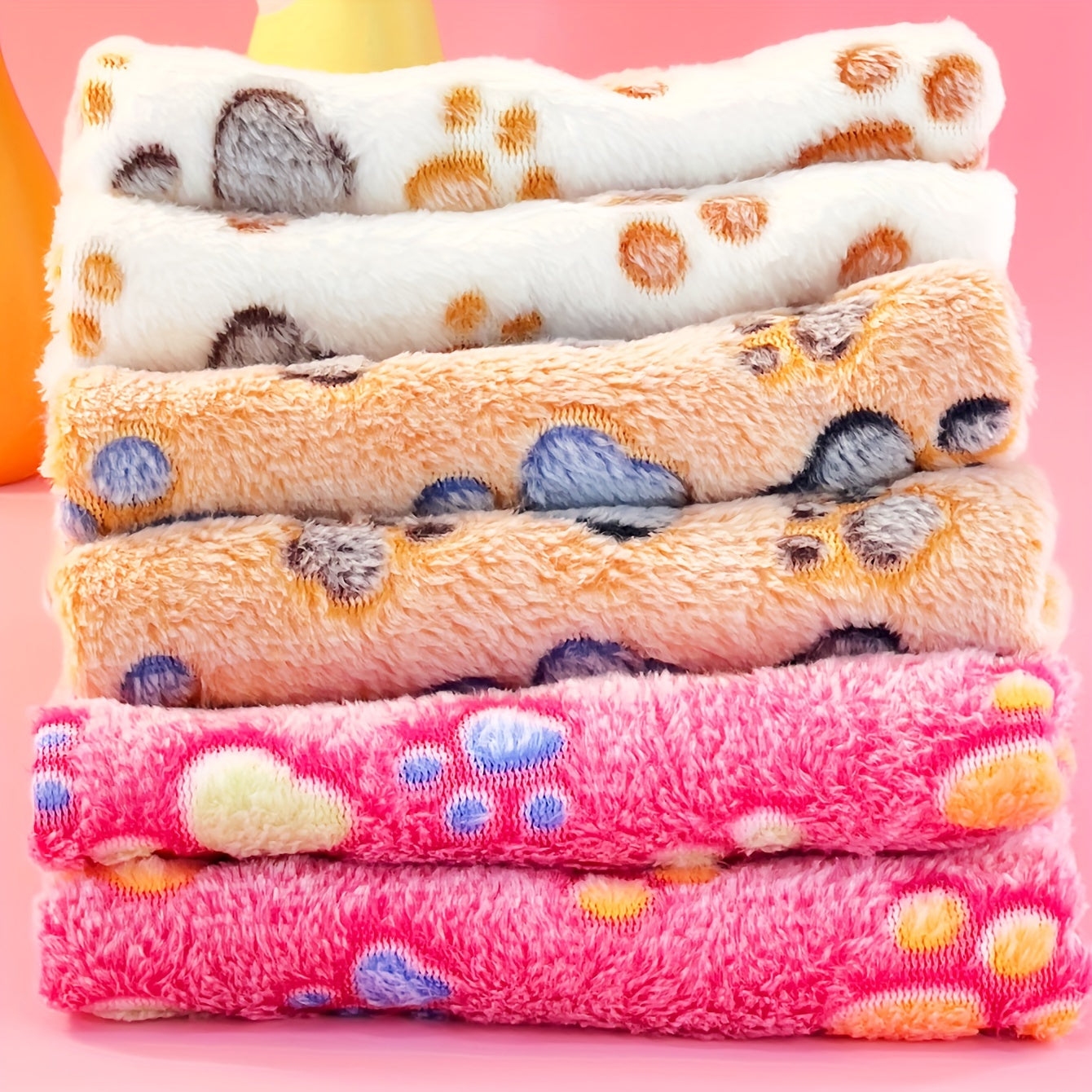 1pc Dog Paw Print Pet Blanket, Soft Velvet Dog Throw Blanket Suitable For Large Medium Small Dogs, Warm And Soft Dog Bed Cover