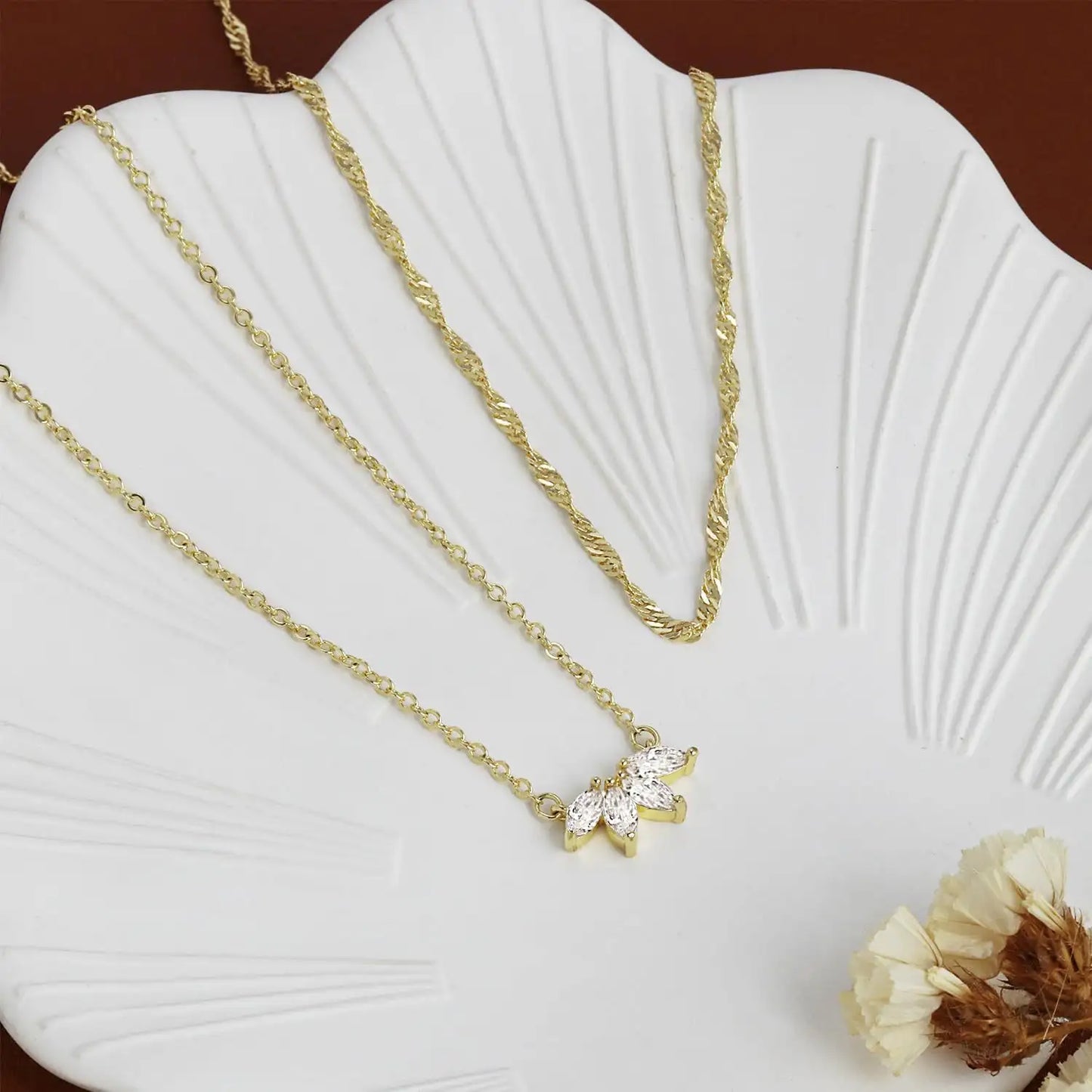 Women's Brass Gold Plated Inlaid Zircon Petal Double-layer Necklace