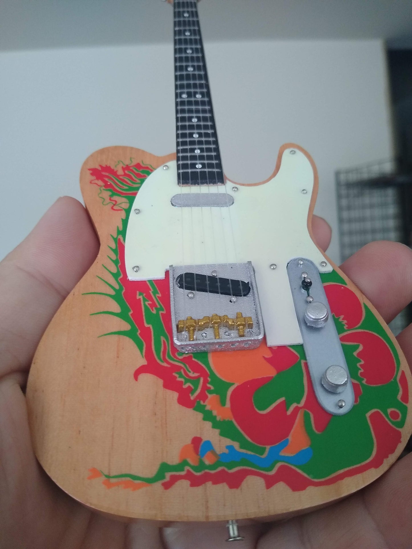 JIMMY PAGE - FENDER DRAGON STRATOCASTER 1:4 Scale Replica Guitar ~Axe Heaven~