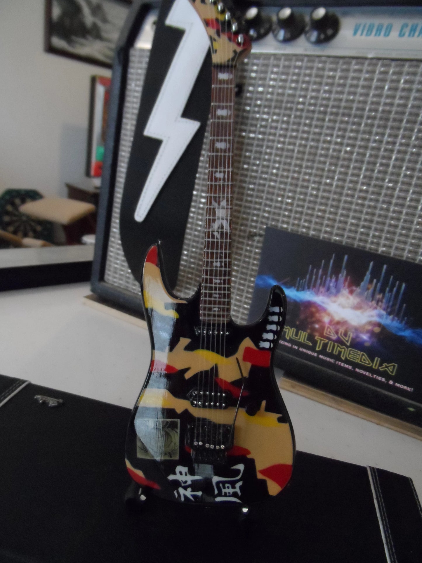 GEORGE LYNCH- ESP Kamikaze 1:4 Scale Replica Guitar ~Axe Heaven~